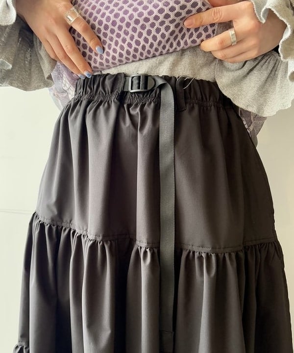 みりさんの「シアー ハイソックス」を使ったコーディネート