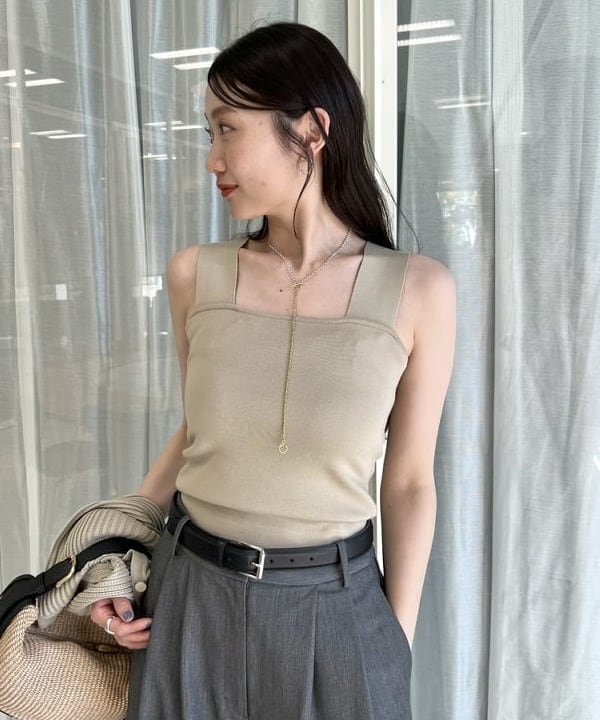 隈元 楓さんの「BEAMS WOMEN｜【別注】スタイリスト佐藤佳菜子 × SLOANE / ミラノ リブ タンクトップ」を使ったコーディネート