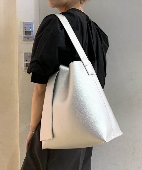 れいなさんの「BEAMS WOMEN｜RBS / ノット ショルダー バッグ」を使ったコーディネート