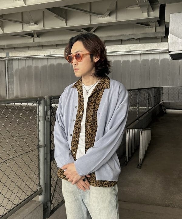 タマイユウトさんの「BEAMS WOMEN｜アニマルプリント カットオフ オープンカラーシャツ」を使ったコーディネート