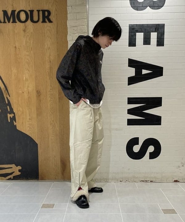 マツミヤさんの「BEAMS WOMEN｜THE NORTH FACE / Novelty Venture Jacket」を使ったコーディネート
