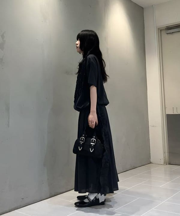 須賀さんの「BEAMS WOMEN｜ナイロン ボストン バッグ」を使ったコーディネート