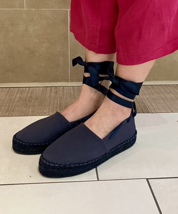 すぎやま えみさんの「【別注】LACOSTE / ボーダー ハーフスリーブ ドレス」を使ったコーディネート