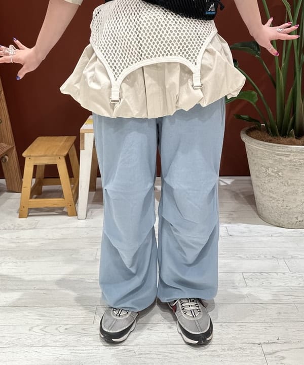 竹村 澄玲さんの「BEAMS WOMEN｜【別注】Champion / リバースウィーブ(R) ミリタリー パンツ」を使ったコーディネート