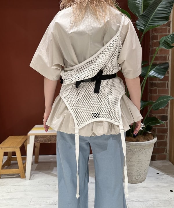 竹村 澄玲さんの「BEAMS WOMEN｜【別注】Champion / リバースウィーブ(R) ミリタリー パンツ」を使ったコーディネート