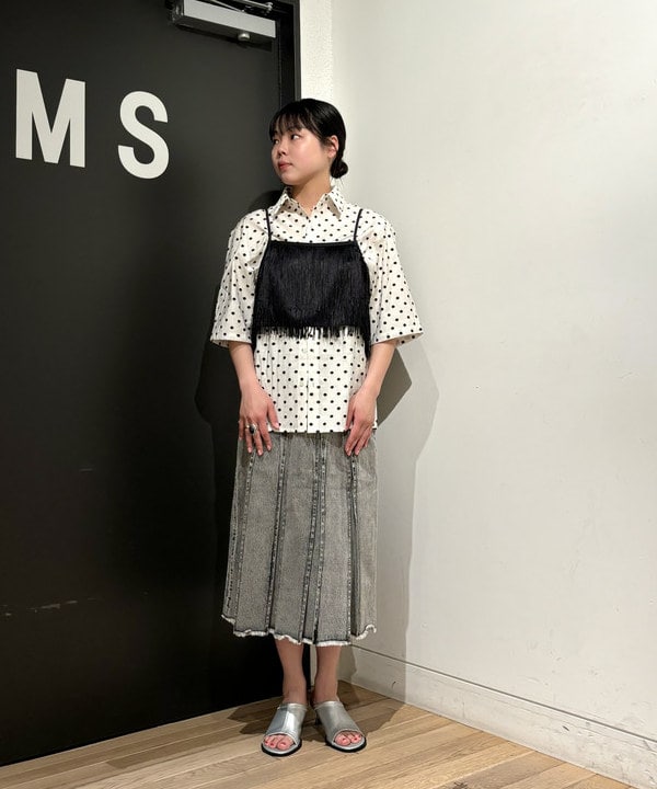 sakuraさんの「BEAMS WOMEN｜フリンジ ティアード キャミソール」を使ったコーディネート