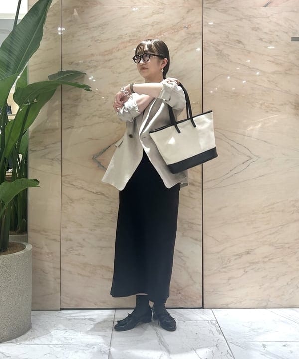 西村 章代さんの「BEAMS WOMEN｜ダブルブレスト リネン ジャケット」を使ったコーディネート