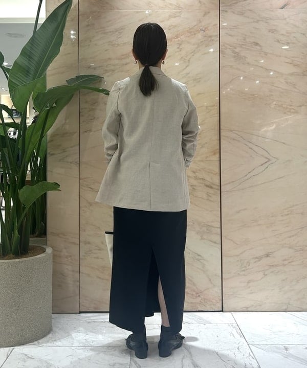 西村 章代さんの「BEAMS WOMEN｜ダブルブレスト リネン ジャケット」を使ったコーディネート