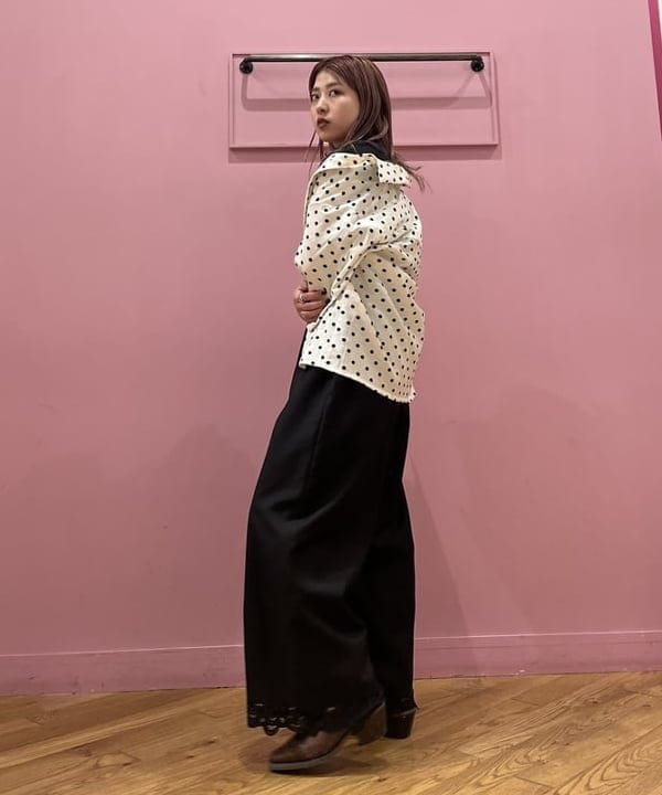 シオンさんの「BEAMS WOMEN｜RBS / ベロア カップ付きタンクトップ」を使ったコーディネート