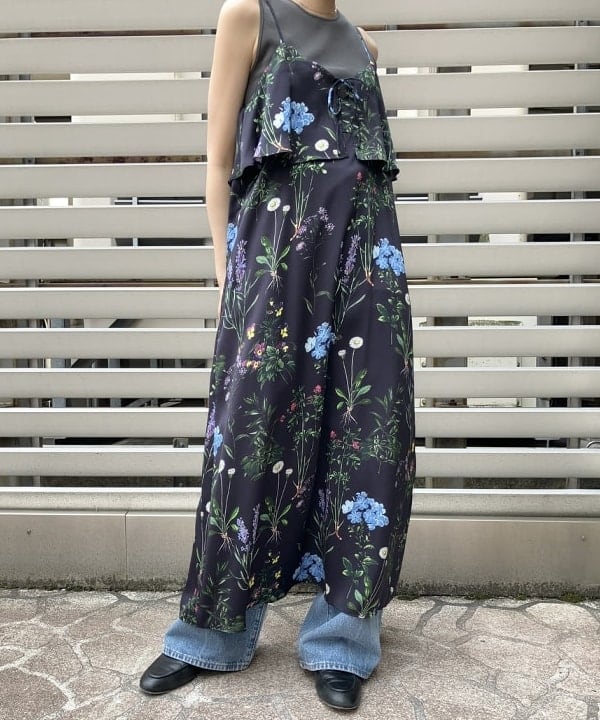 YUIさんの「BEAMS WOMEN｜コットン 16ゲージ ノースリーブ プルオーバー」を使ったコーディネート
