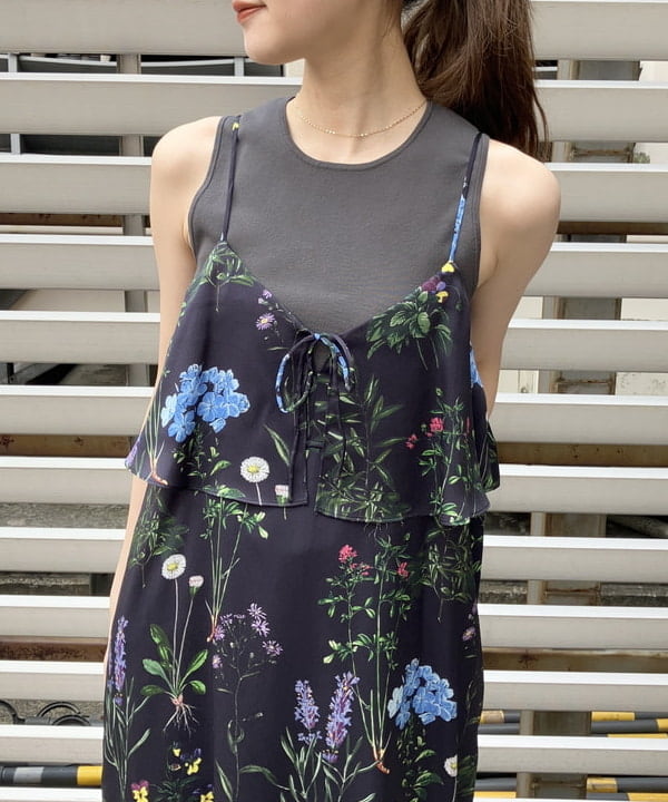 YUIさんの「BEAMS WOMEN｜コットン 16ゲージ ノースリーブ プルオーバー」を使ったコーディネート