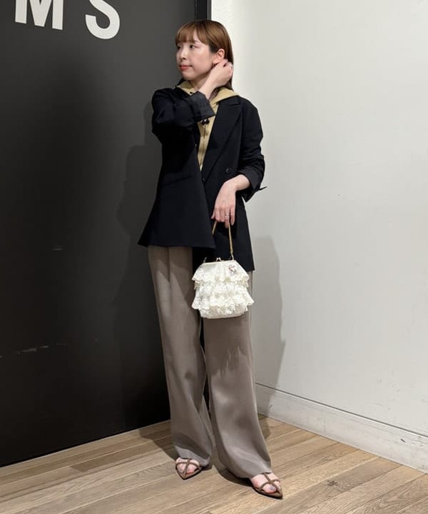 makita mikaさんの「BEAMS WOMEN｜Oggi × Demi-Luxe BEAMS / ボクシー テーラードジャケット」を使ったコーディネート