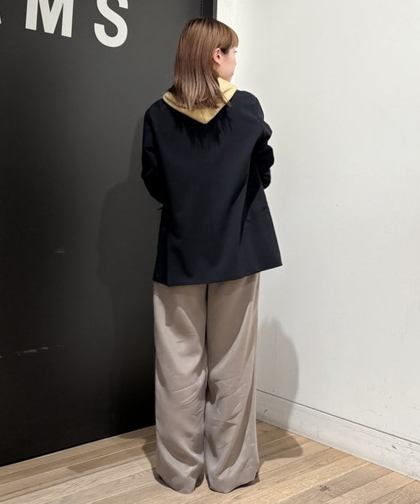 makita mikaさんの「BEAMS WOMEN｜Oggi × Demi-Luxe BEAMS / ボクシー テーラードジャケット」を使ったコーディネート