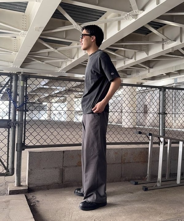 川崎 駿希さんの「BEAMS WOMEN｜【別注】Champion / フェード Tシャツ」を使ったコーディネート