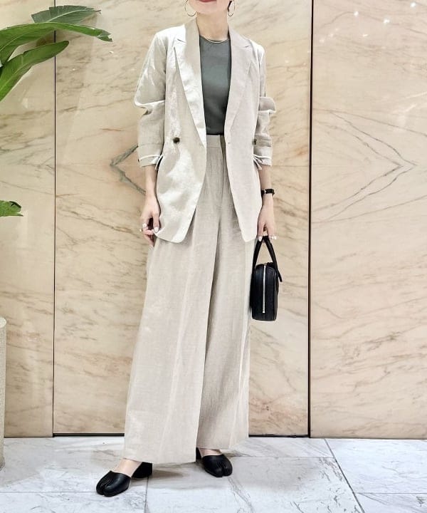 SANOさんの「BEAMS WOMEN｜ダブルブレスト リネン ジャケット」を使ったコーディネート