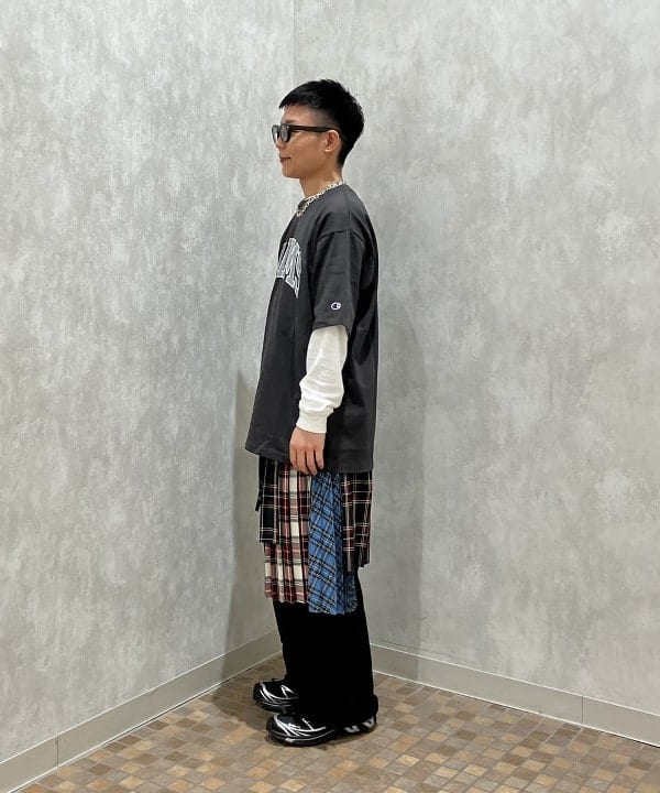 土田 達也さんの「BEAMS WOMEN｜【別注】Champion "BEAMS" LOGO T-Shirts」を使ったコーディネート