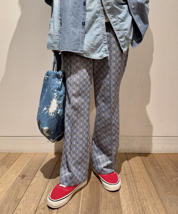 Kaoru Sakumaさんの「BEAMS WOMEN｜ポリエステル ジャカード パンツ」を使ったコーディネート