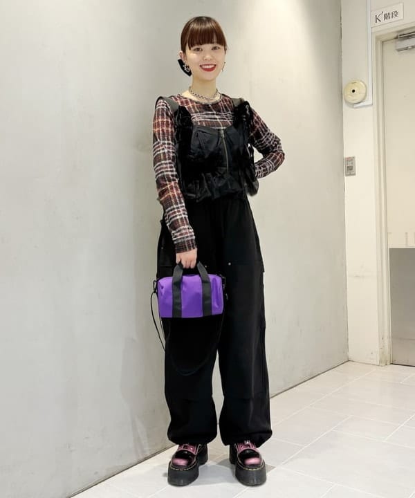 りかちょび/岸本梨佳さんの「BEAMS WOMEN｜シアー プリント クルーネック Tシャツ」を使ったコーディネート