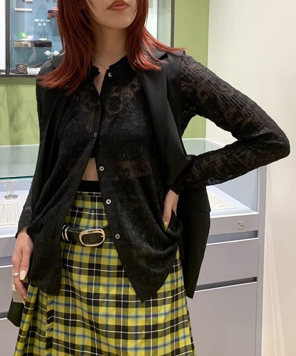 れいなさんの「BEAMS WOMEN｜RBS / バック オープン ジレ」を使ったコーディネート