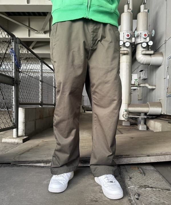 川崎 駿希さんの「BEAMS WOMEN｜【別注】NULL TOKYO / PUCKERING EASY PANTS」を使ったコーディネート