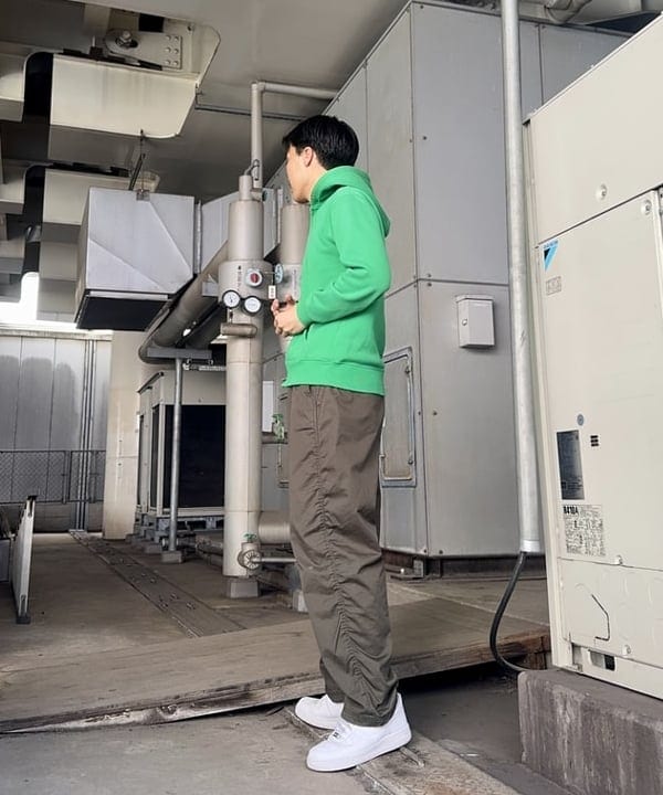 川崎 駿希さんの「BEAMS WOMEN｜【別注】NULL TOKYO / PUCKERING EASY PANTS」を使ったコーディネート