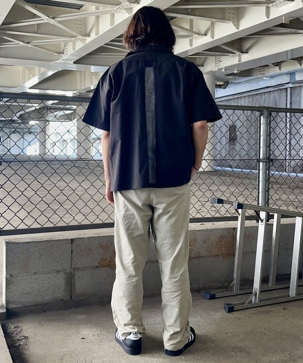 槙山 賢斗さんの「BEAMS WOMEN｜【別注】UNIVERSAL OVERALL / メッシュ キューバシャツ」を使ったコーディネート