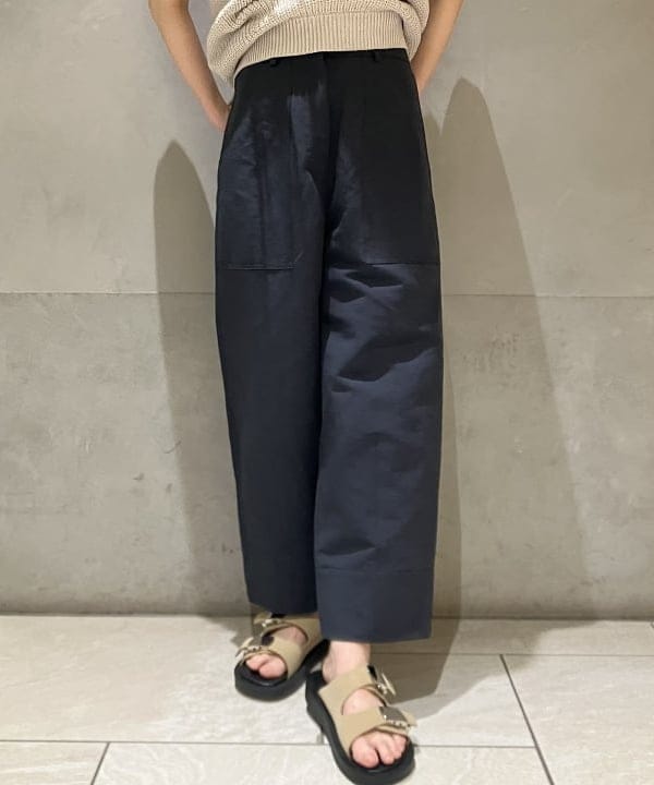 OSUMIさんの「BEAMS WOMEN｜AK+1 / 片畦 Vネック ニット」を使ったコーディネート
