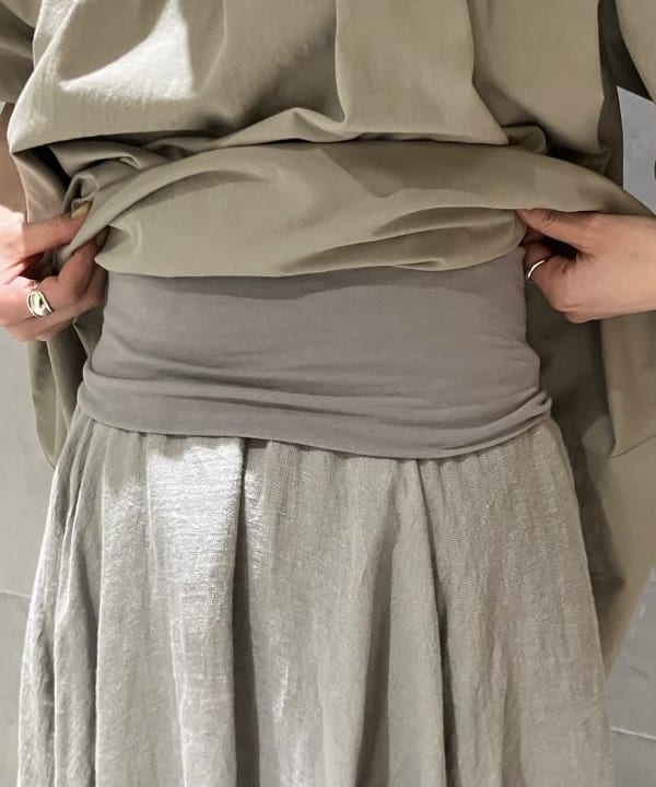 OSUMIさんの「BEAMS WOMEN｜2WAY オフショルダーブラウス」を使ったコーディネート