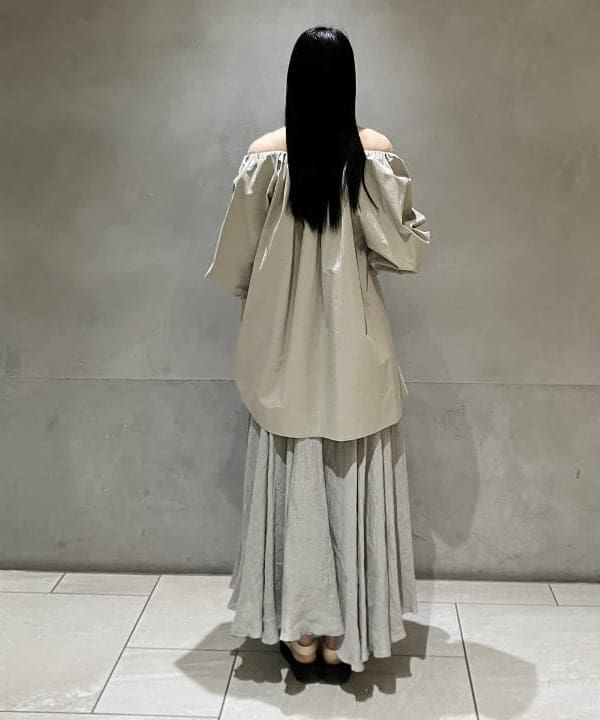 OSUMIさんの「BEAMS WOMEN｜2WAY オフショルダーブラウス」を使ったコーディネート