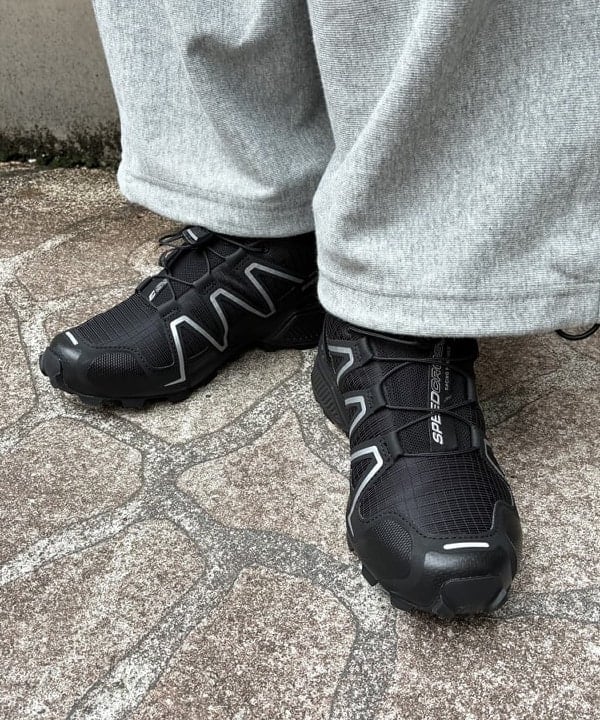 オカモト ミサキさんの「BEAMS WOMEN｜【別注】Champion / リバースウィーブ(R) ミリタリー パンツ」を使ったコーディネート