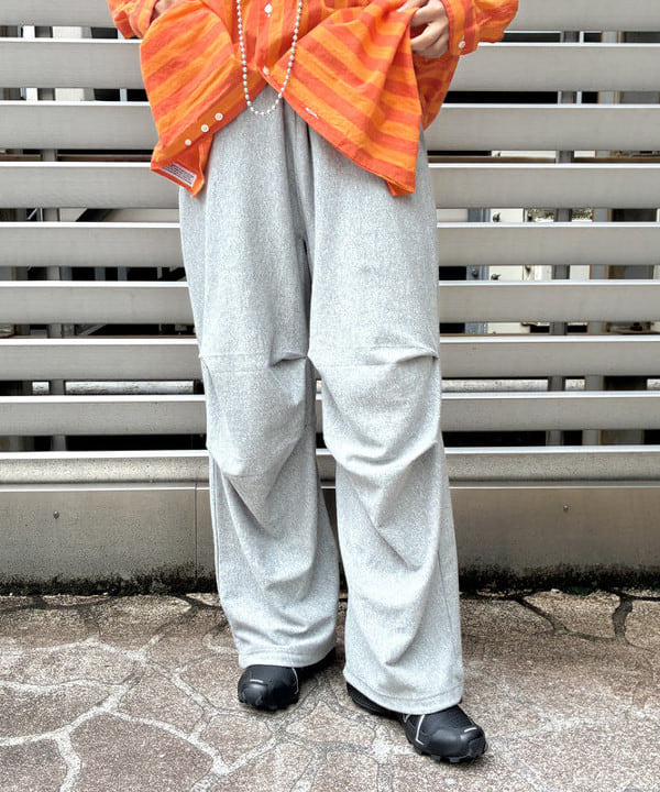 オカモト ミサキさんの「BEAMS WOMEN｜【別注】Champion / リバースウィーブ(R) ミリタリー パンツ」を使ったコーディネート