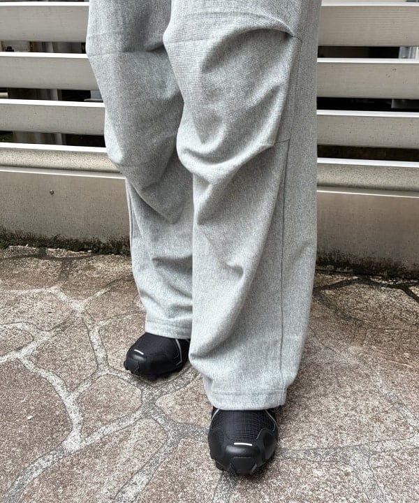 オカモト ミサキさんの「BEAMS WOMEN｜【別注】Champion / リバースウィーブ(R) ミリタリー パンツ」を使ったコーディネート
