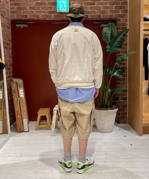 佐藤 優さんの「BEAMS WOMEN｜BEAMS PLUS / アメリカン オックスフォード ボタンダウン シャツ クラシックフィット」を使ったコーディネート