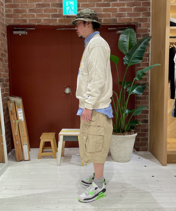 佐藤 優さんの「BEAMS WOMEN｜BEAMS PLUS / アメリカン オックスフォード ボタンダウン シャツ クラシックフィット」を使ったコーディネート
