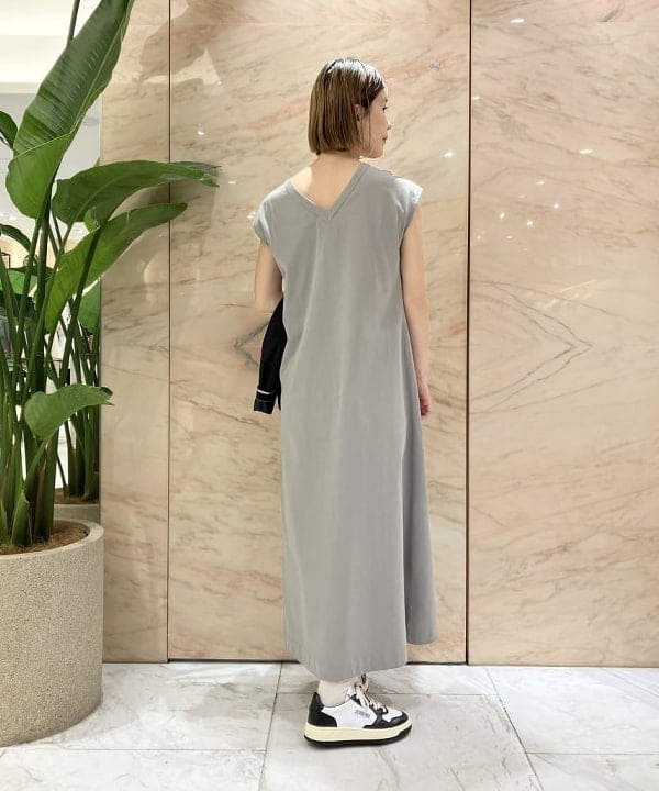 AONO SHIKAMAさんの「BEAMS WOMEN｜【別注】SLOANE / コットン天竺 フレンチスリーブ ワンピース」を使ったコーディネート