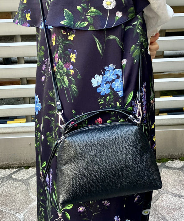 イナダさんの「BEAMS WOMEN｜TICCA / 別注 フラワー プリント キャミワンピース」を使ったコーディネート