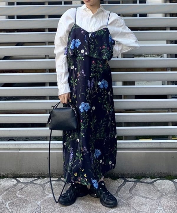 イナダさんの「BEAMS WOMEN｜TICCA / 別注 フラワー プリント キャミワンピース」を使ったコーディネート