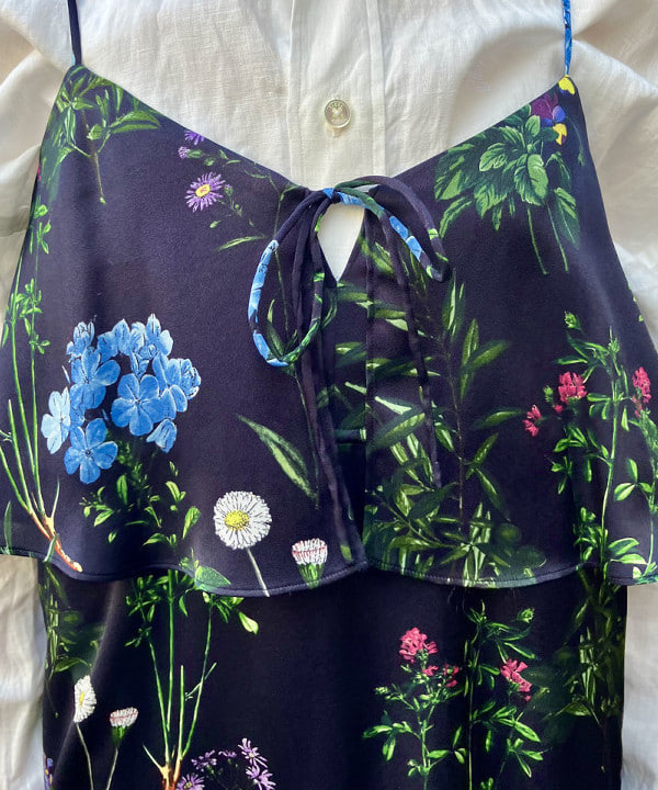 イナダさんの「BEAMS WOMEN｜TICCA / 別注 フラワー プリント キャミワンピース」を使ったコーディネート