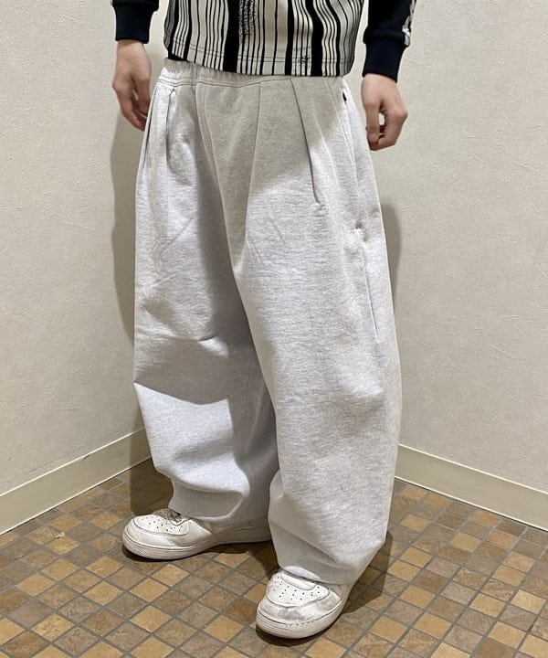 はるひむさんの「BEAMS WOMEN｜バルーン スウェットパンツ」を使ったコーディネート