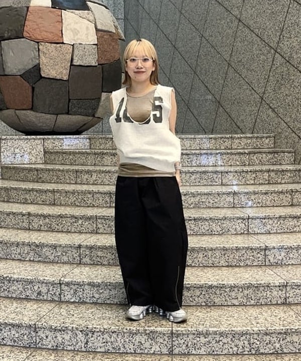 まゆちゃんさんの「BEAMS WOMEN｜ジップ ヘムカーブ パンツ」を使ったコーディネート