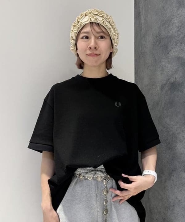 シロヤマさんの「BEAMS WOMEN｜フリル ニット ビーニー」を使ったコーディネート