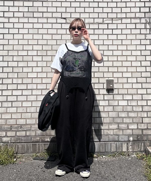 なるみさんの「バルーン スウェットパンツ」を使ったコーディネート