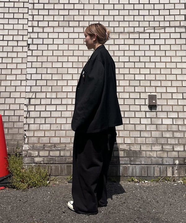 なるみさんの「バルーン スウェットパンツ」を使ったコーディネート
