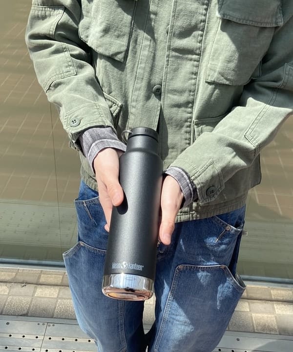 Lazzyさんの「klean kanteen / クラシック インスレート ボトル 20oz（592ml）」を使ったコーディネート