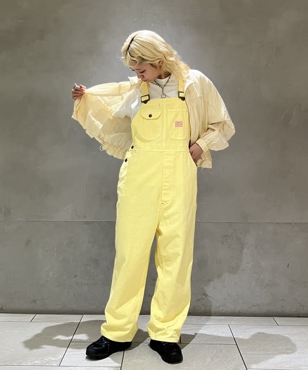 シマダリツコさんの「BEAMS WOMEN｜【別注】BIGMAC / オーバーダイ オーバーオール 25SS」を使ったコーディネート