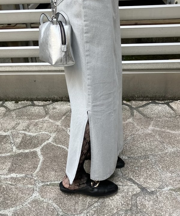 YUIさんの「BEAMS WOMEN｜シアー ドルマン ジップブルゾン」を使ったコーディネート
