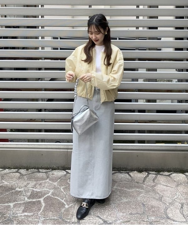 YUIさんの「BEAMS WOMEN｜シアー ドルマン ジップブルゾン」を使ったコーディネート