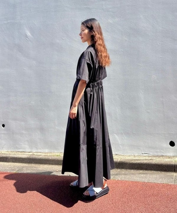 佐々木 南美さんの「BEAMS WOMEN｜タック ウエスト シャツ ワンピース」を使ったコーディネート