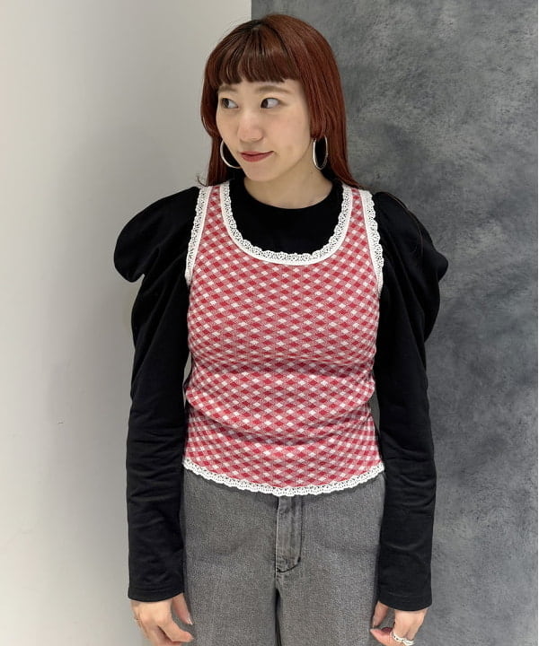 庭野 優紀さんの「BEAMS WOMEN｜FARAH / No Tuck Wide Shorts」を使ったコーディネート