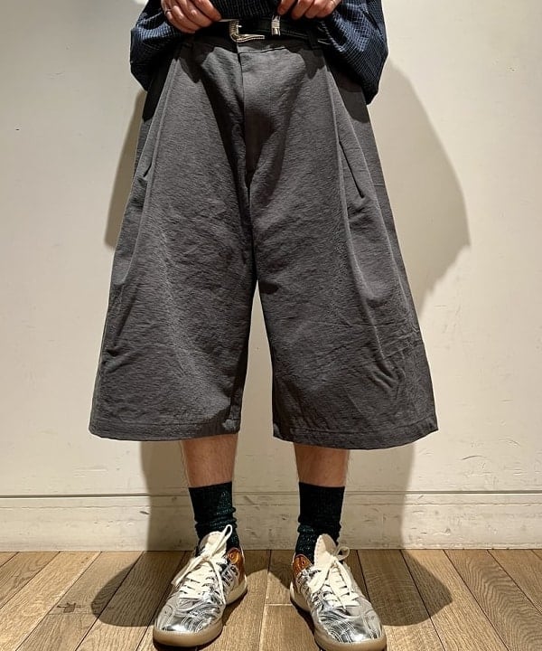 関澤 佑樹さんの「BEAMS WOMEN｜チェック イージー プルオーバー シャツ」を使ったコーディネート